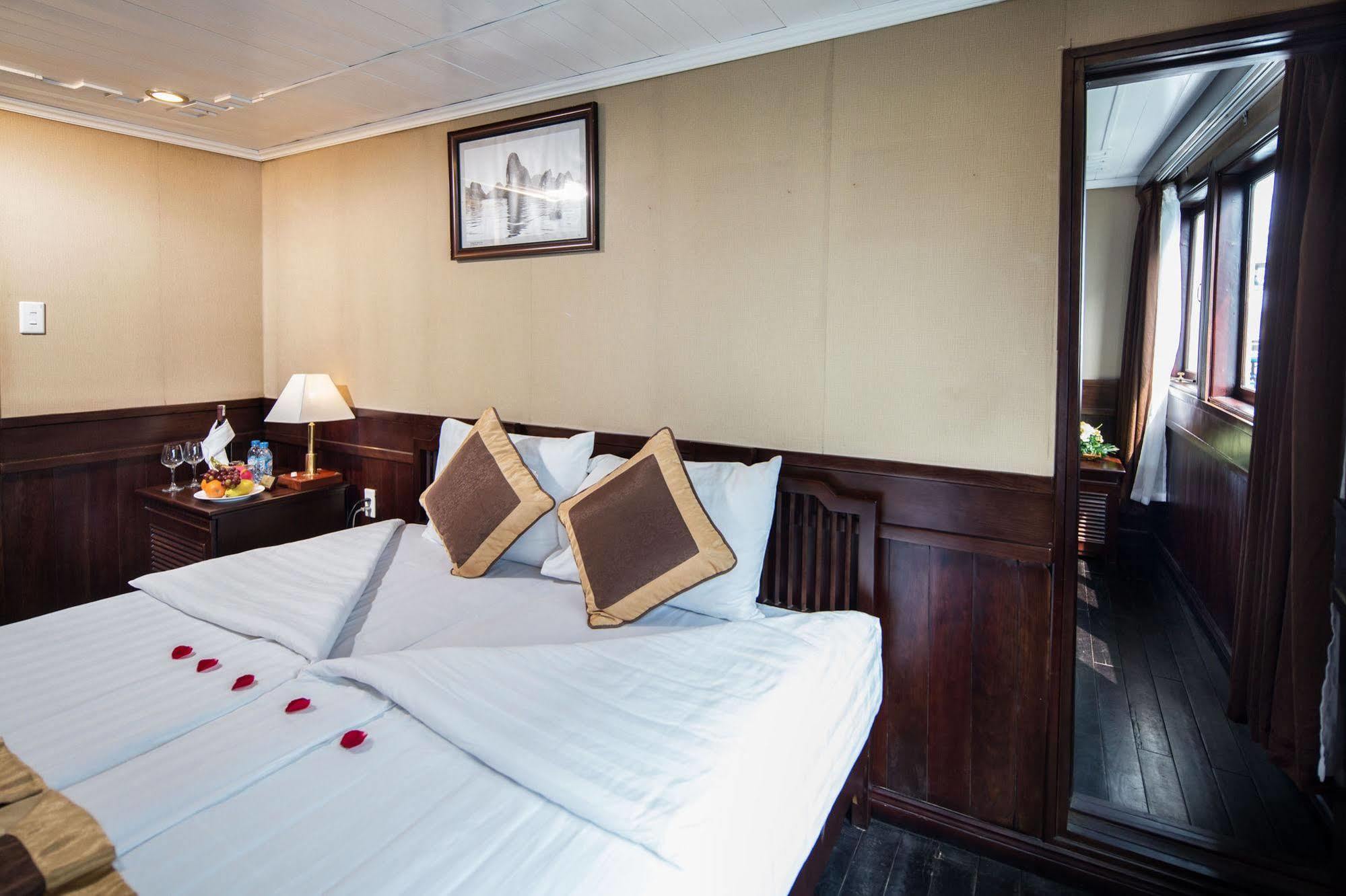 Halong Glory Legend Cruise Hotel Ha Long Eksteriør billede
